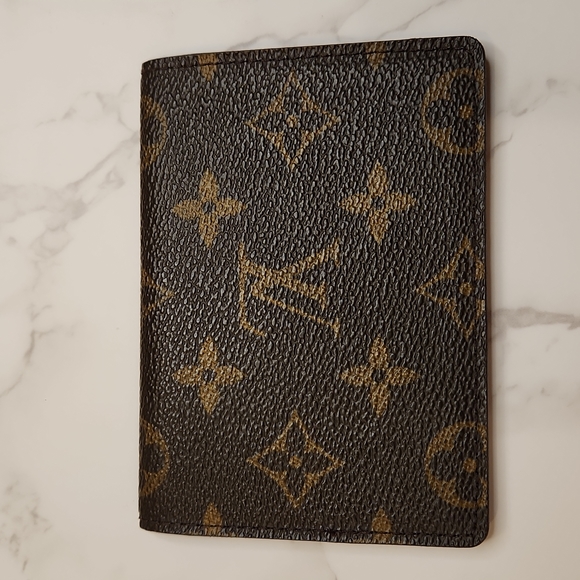 Authentic Louis Vuitton Monogram ID Holder - Picture 3 of 7